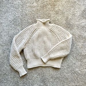 H&M light beige chunky sweater